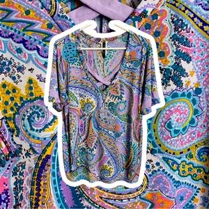 Adorable top by Glitzy Girlz. Only worn once as it’s too big for me.